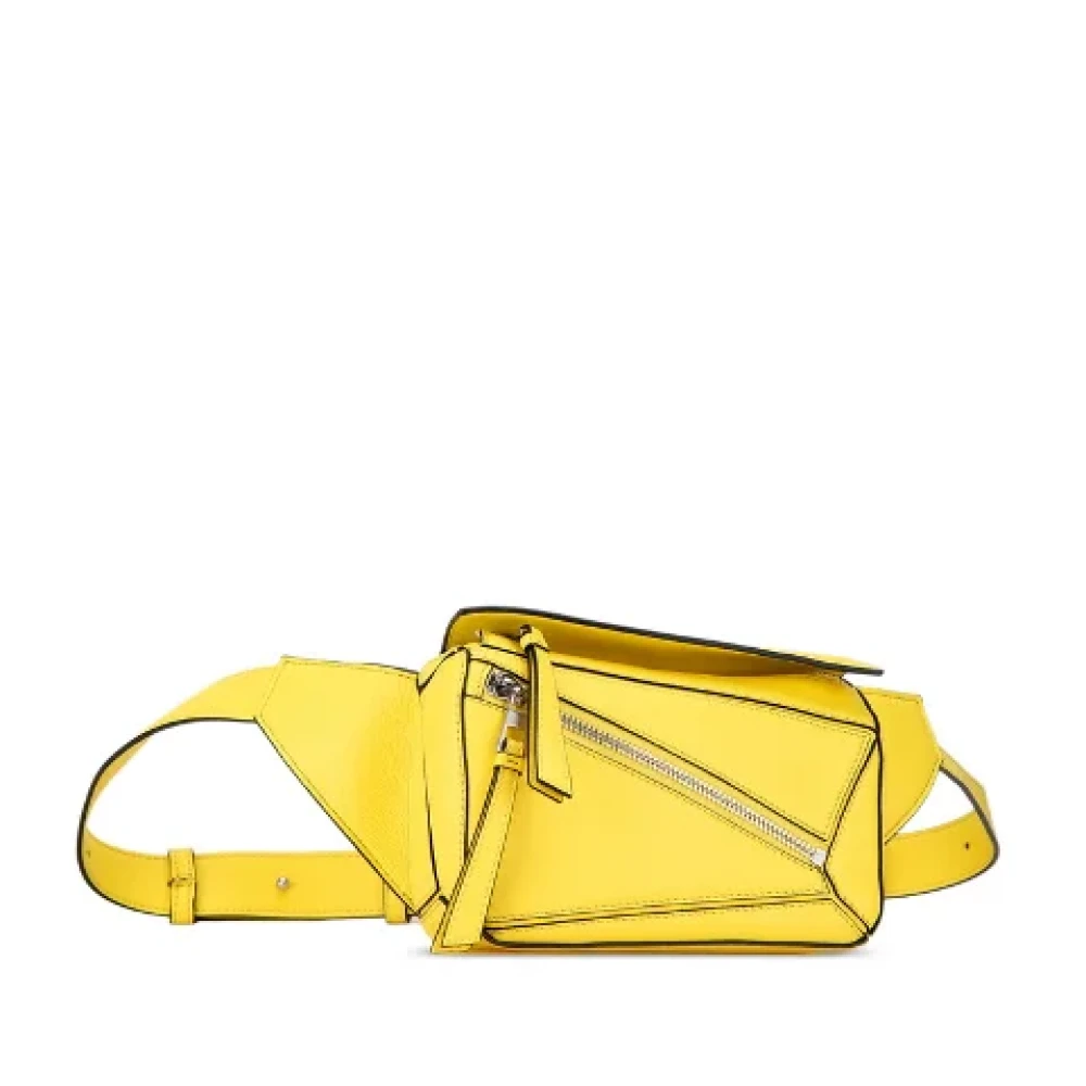 Loewe Pre-owned Leather crossbody-bags Yellow Dames