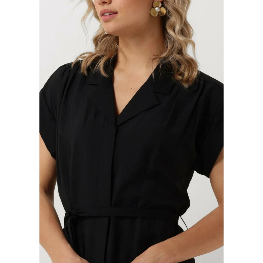 moss copenhagen Zwarte Midi Jurk voor Stijlvolle Vrouwen Black Dames