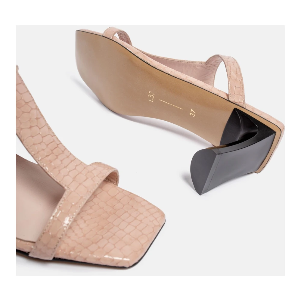 L37 Heeled Mules