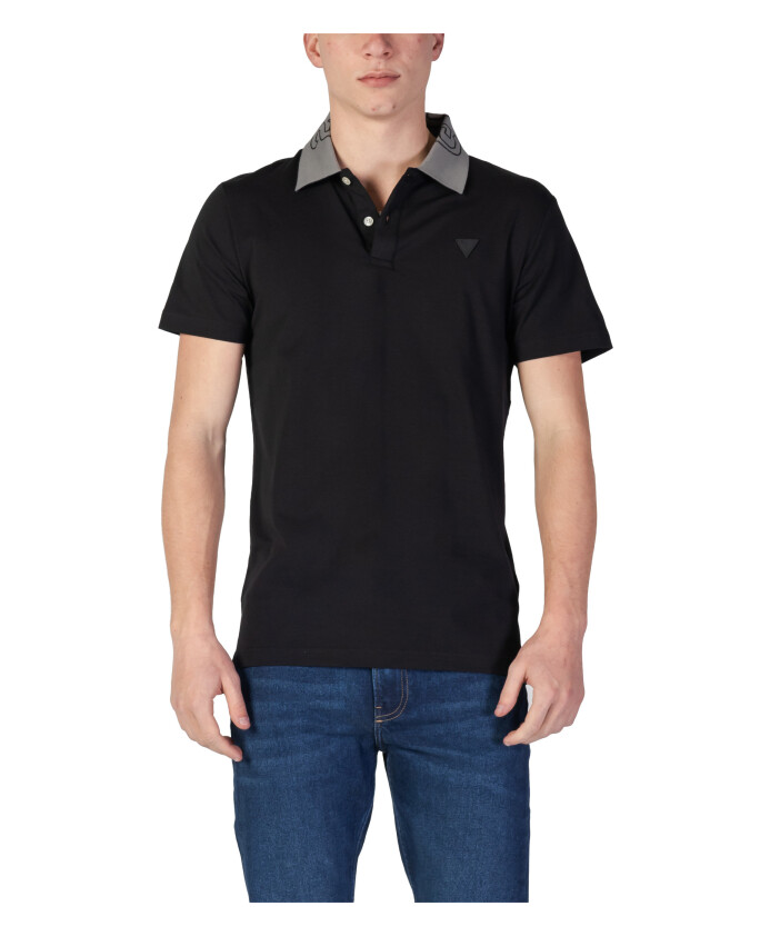 zwarte-polo-met-knoopsluiting