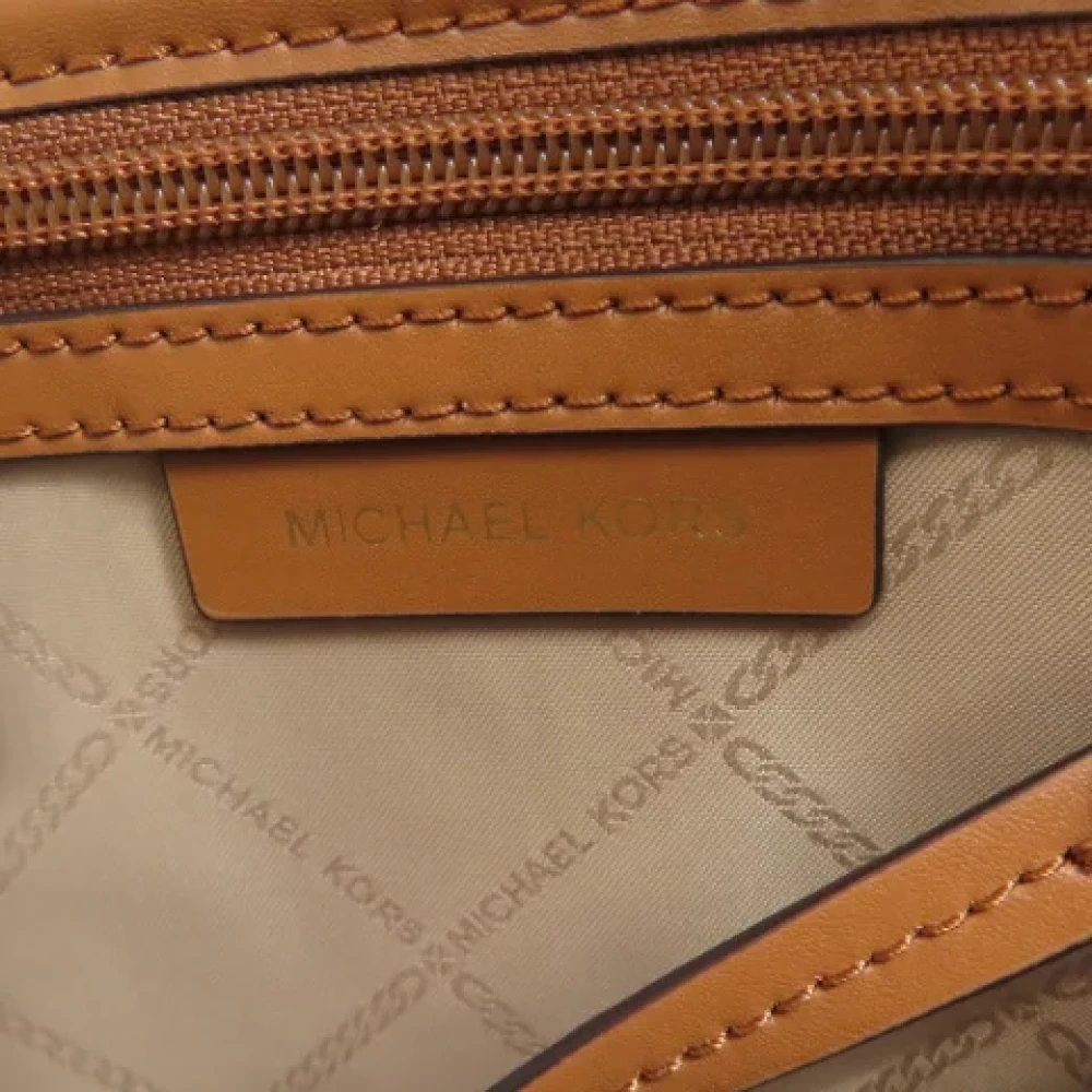 Michael Kors Pre-owned Canvas backpacks White Dames
