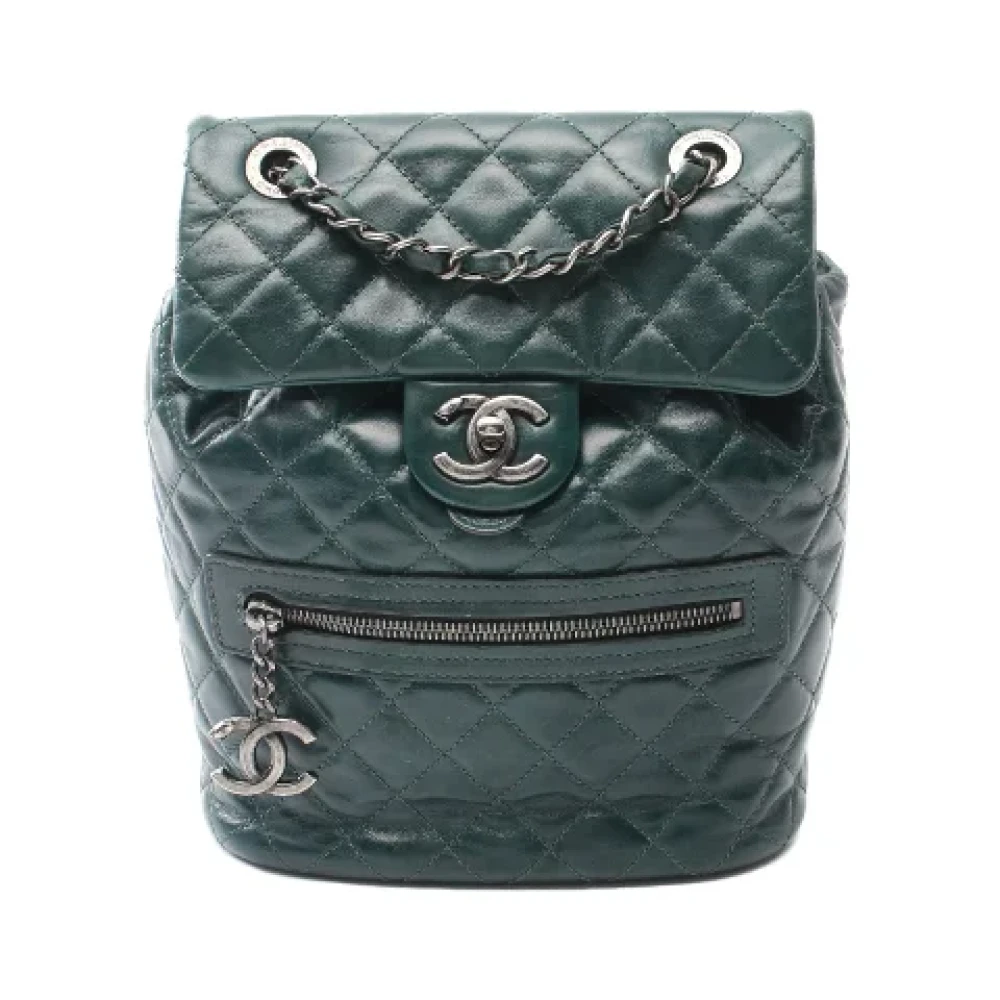 Chanel Vintage Pre-owned Leather backpacks Green Dames