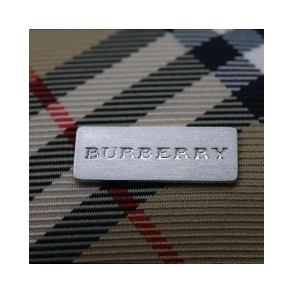 Burberry Vintage Pre-owned Nylon wallets Beige Dames
