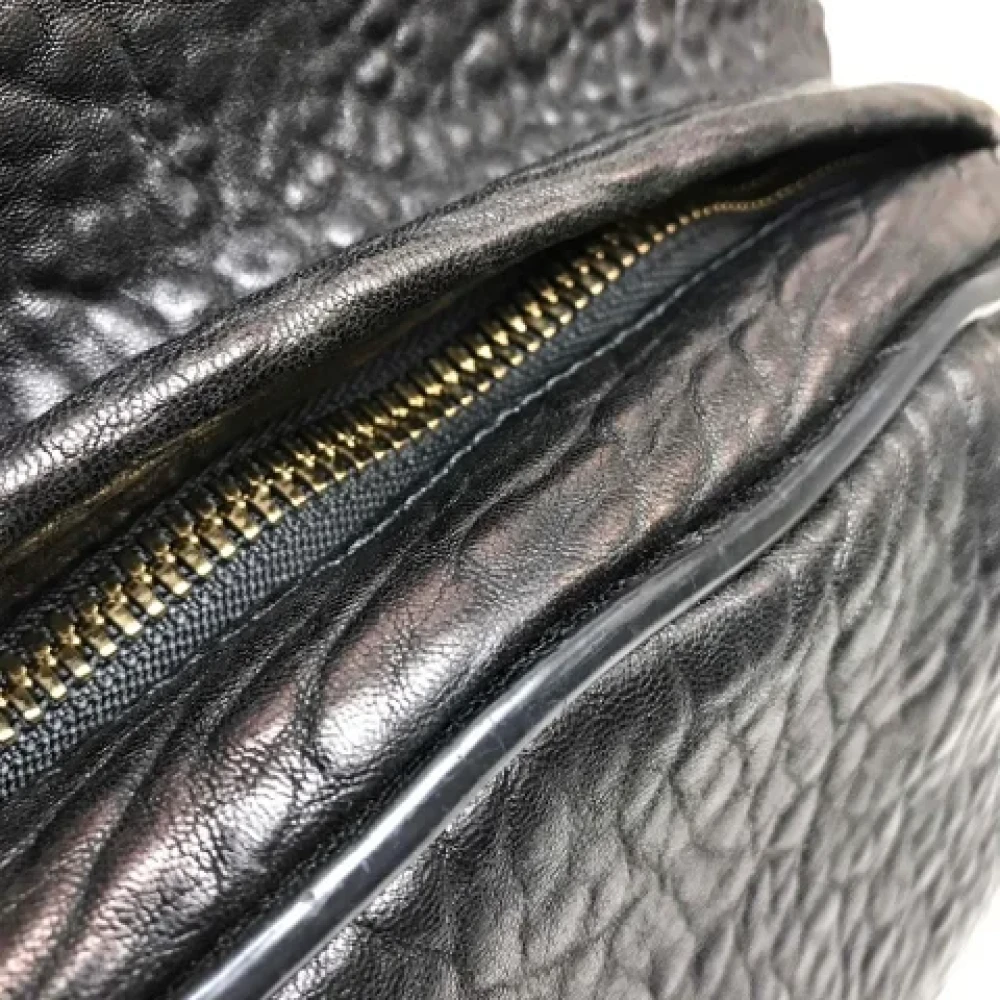 Alexander Wang Pre-owned Leather shoulder-bags Black Unisex