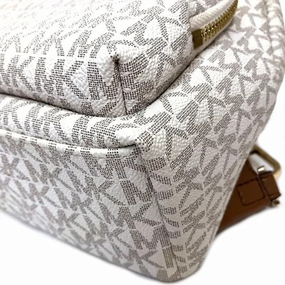 Michael Kors Pre-owned Leather backpacks White Dames