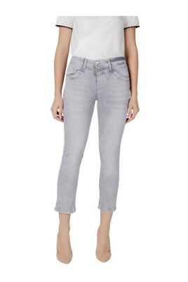 gra-slim-jeans-and-pant