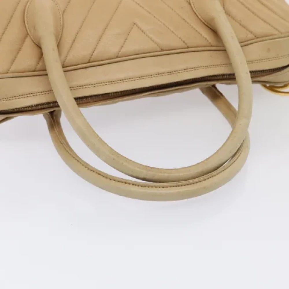 Chanel Vintage Pre-owned Leather handbags Beige Dames