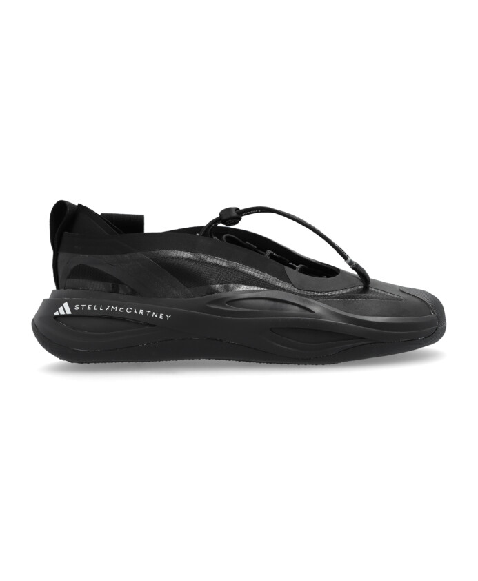 sneakers-low-ground