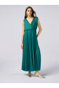 robe-longue-en-lurex-plisse
