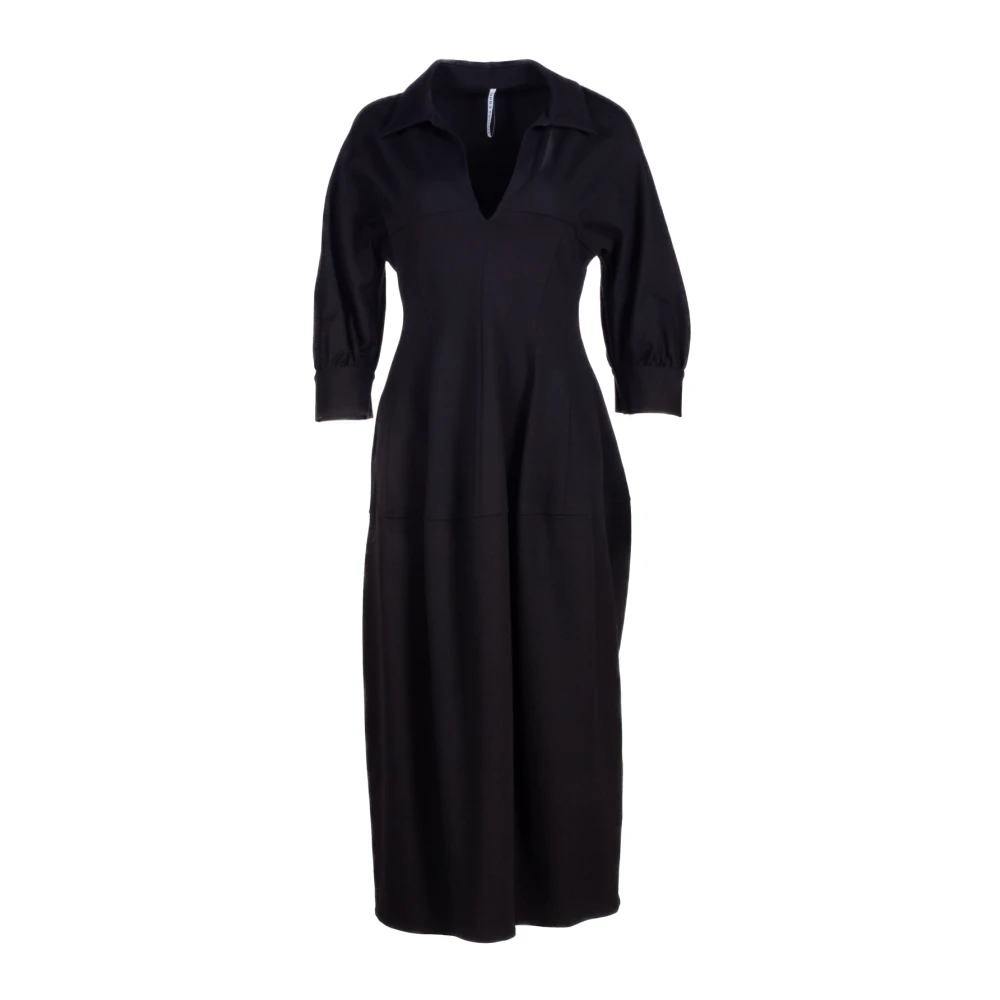 Liviana Conti Zwarte Midi Jurk met Kraag en Magyar Mouwen Black Dames