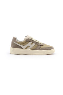 sneakers-sable-avec-tissu-technique-et-details-en-cuir