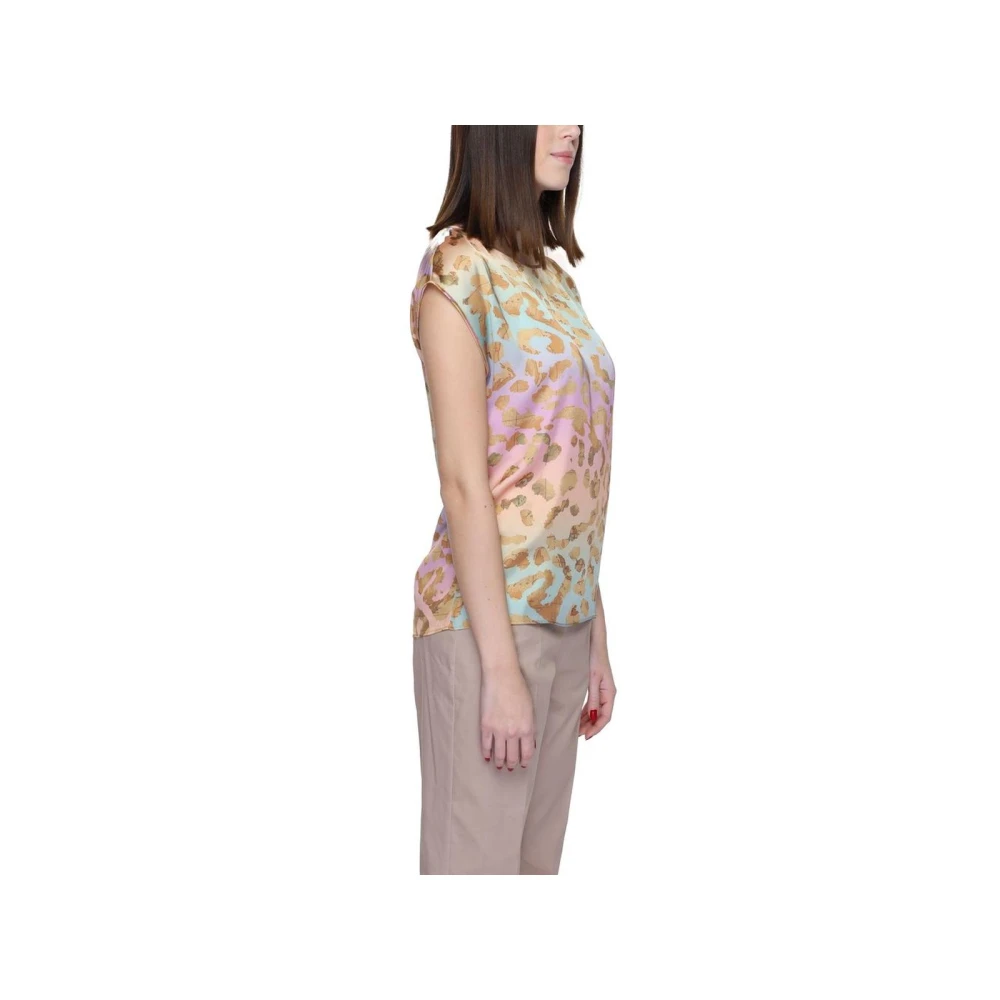 Alviero Martini 1a Classe Beige Polyester Blouse met Korte Mouwen Beige Dames