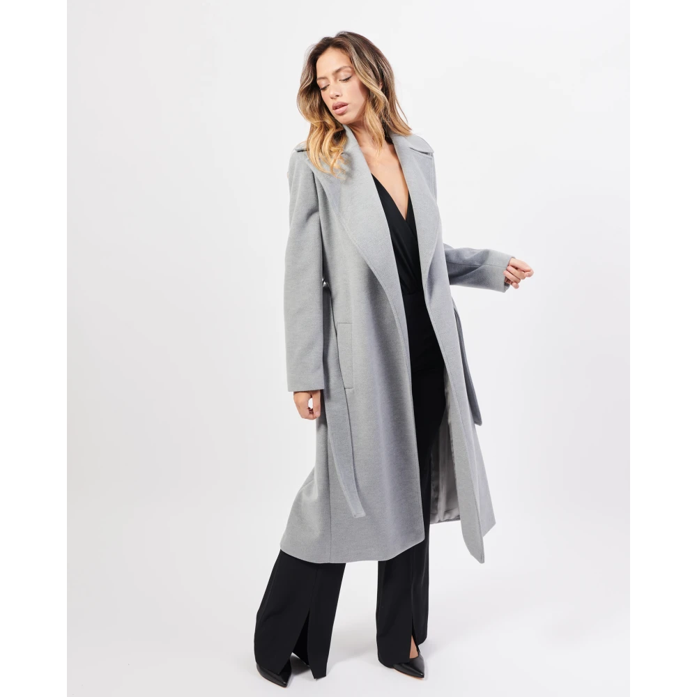 Jijil Grijze Lange Jas met Riem Sluiting Gray Dames