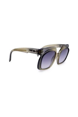 pre-owned-plast-dior-vskor
