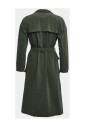trench-coat-mat-avec-design-moderne