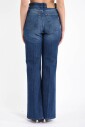 wide-leg-jeans-modello-amber