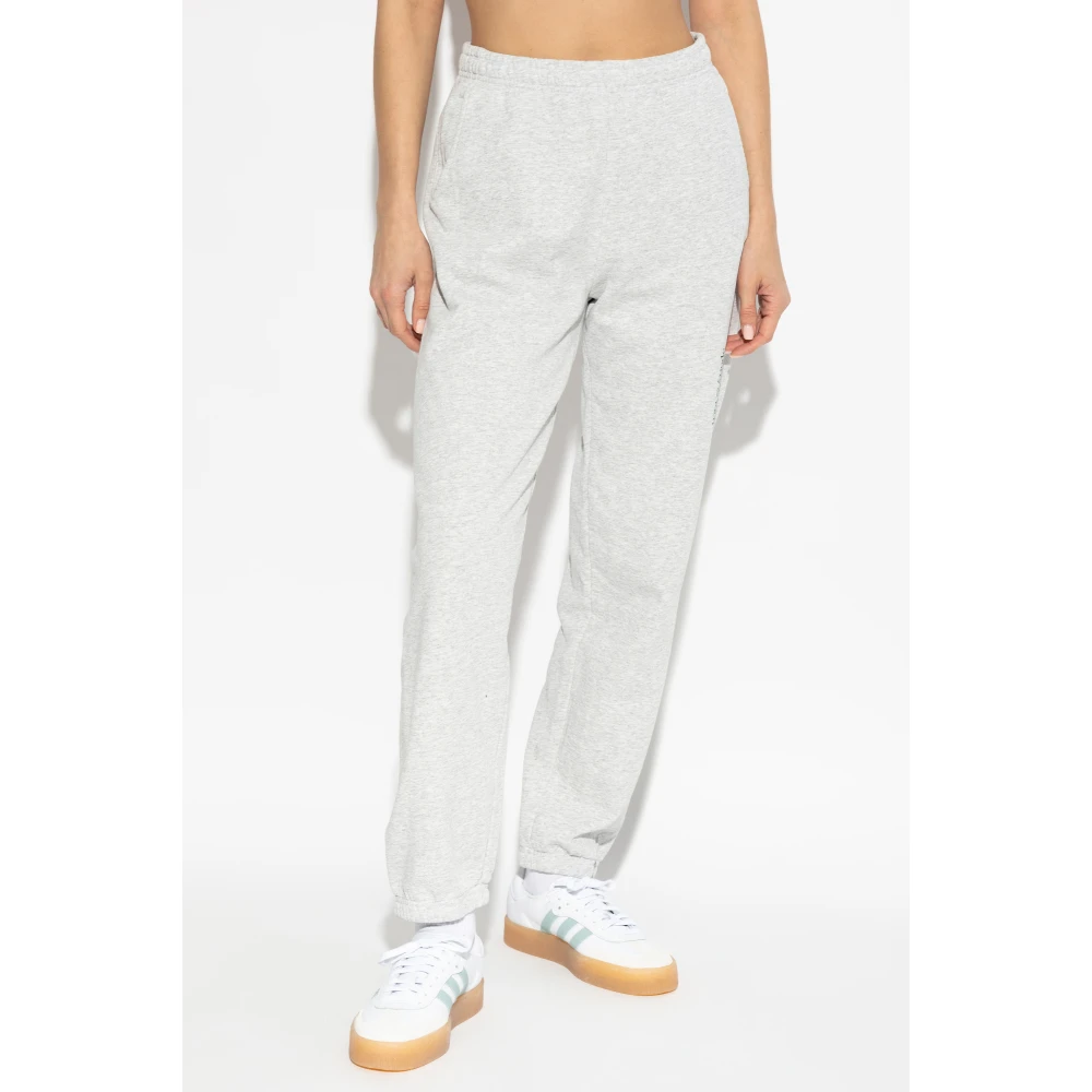 Sporty & Rich Sweatpants uit de H&W Crest Heather collectie Gray Unisex