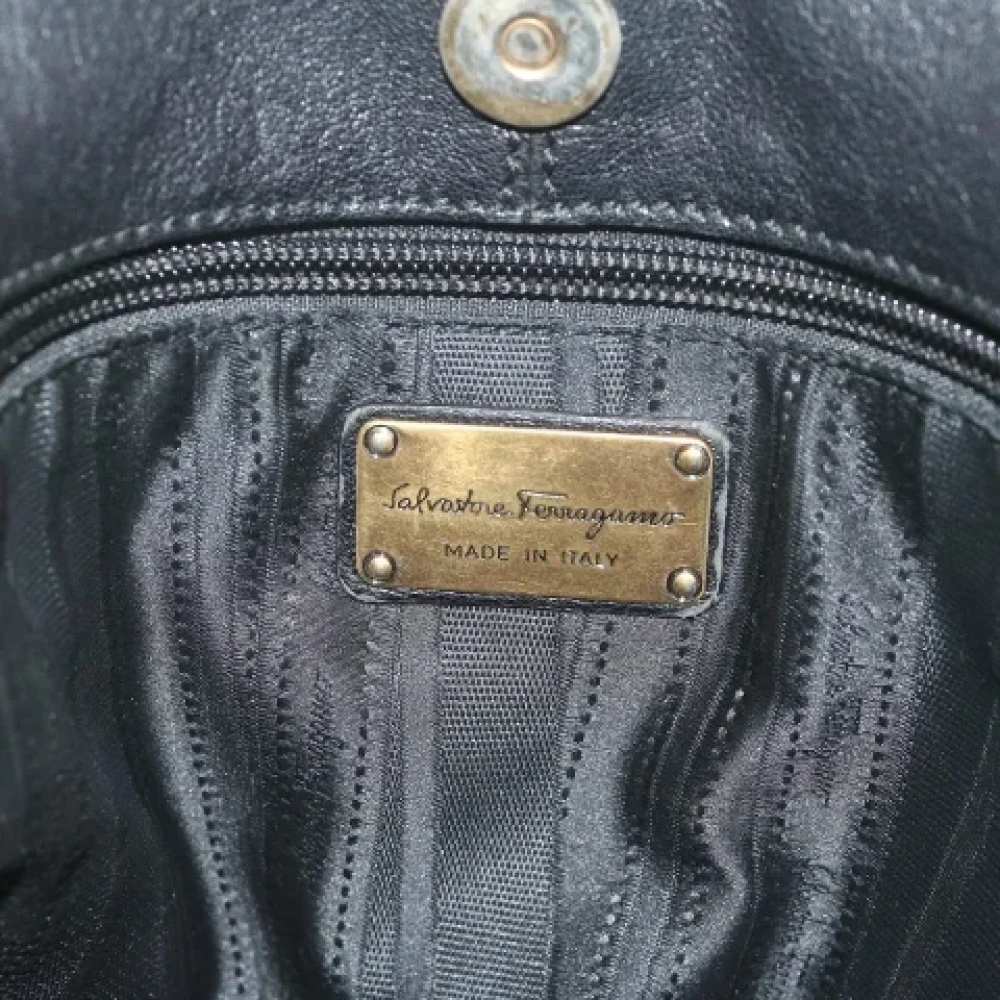 Salvatore Ferragamo Pre-owned Leather totes Black Dames
