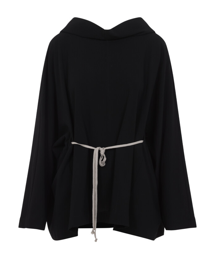 black-wool-dress-chic-silhouette