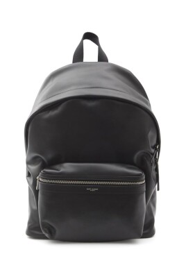 black-shoulder-bag-with-handle-and-strap