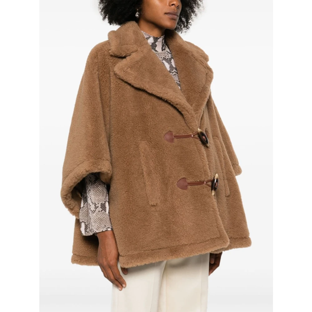 Max Mara Kameel Teddyjas met leren details Brown Dames