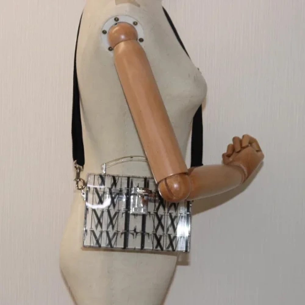 Valentino Vintage Pre-owned Plastic handbags Gray Dames