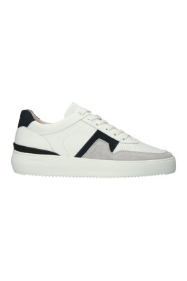 sneaker-basse