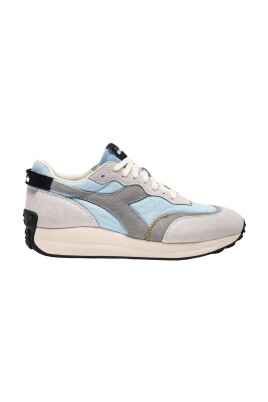 suede-running-shoes
