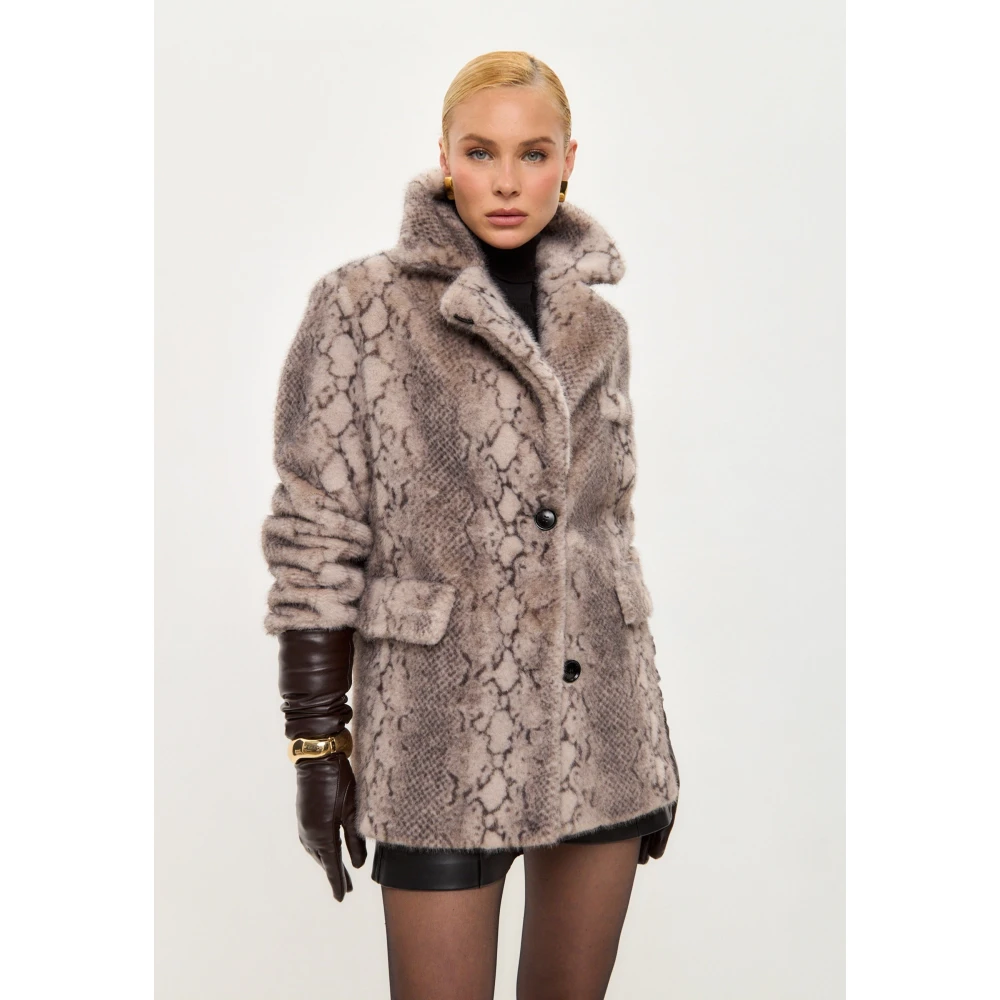 Cesare Gaspari Faux Fur & Shearling Jackets Beige Dames