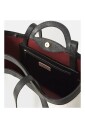 sac-en-cuir-avec-logo-frontal