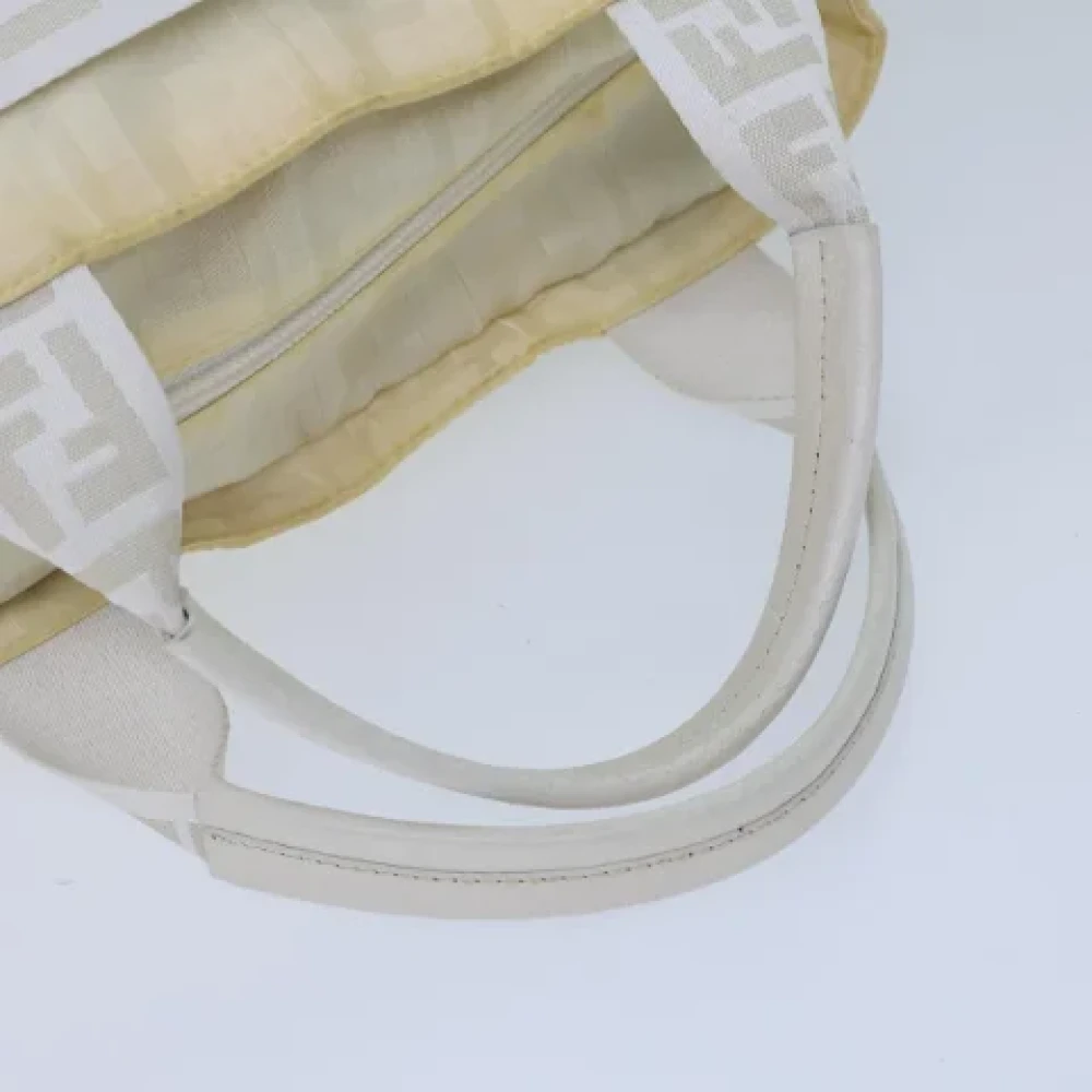 Fendi Vintage Pre-owned Nylon handbags White Dames