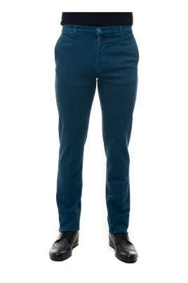 logo-label-chino-pants-comfortable-fit
