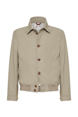 manteau-kaki-avec-boutons-et-poches