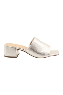 stylish-mule-shoes-for-women