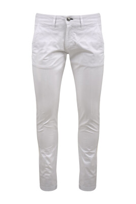 white-trousers-colorado-model