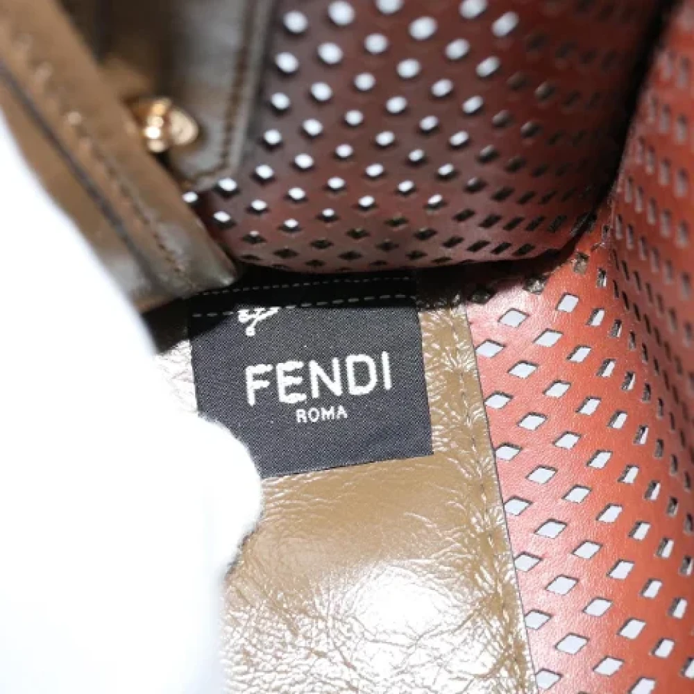 Fendi Vintage Pre-owned Leather clutches White Dames