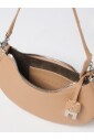 pochette-en-cuir-demi-lune