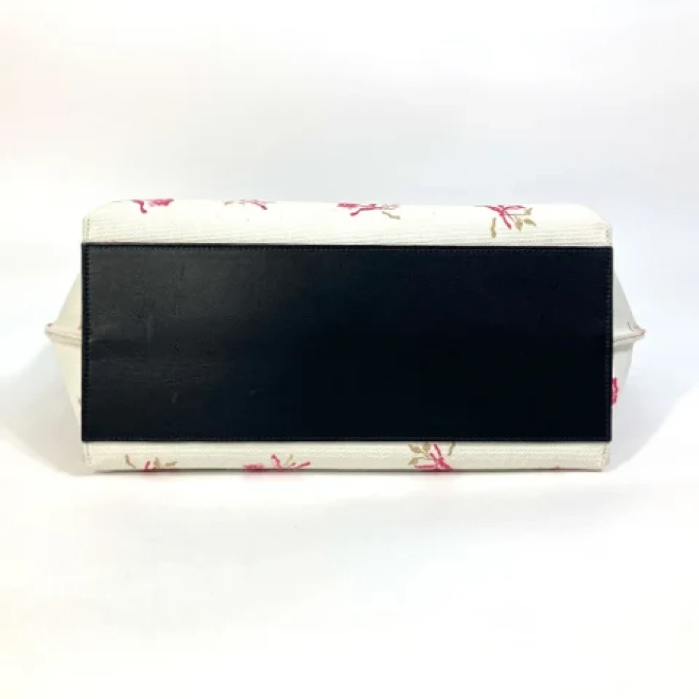 Loewe Pre-owned Fabric handbags White Dames