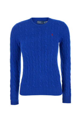 round-neck-knitwear
