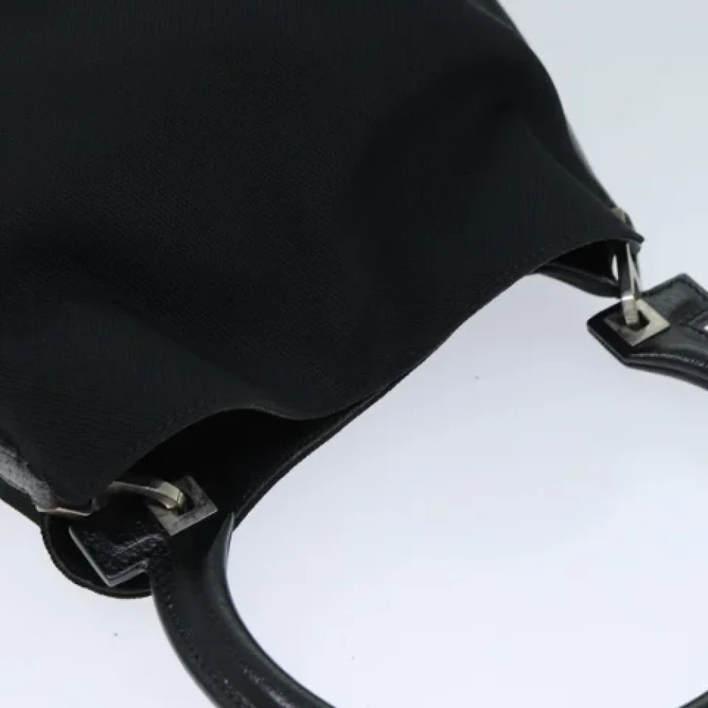 Salvatore Ferragamo Pre-owned Nylon shoulder-bags Black Dames