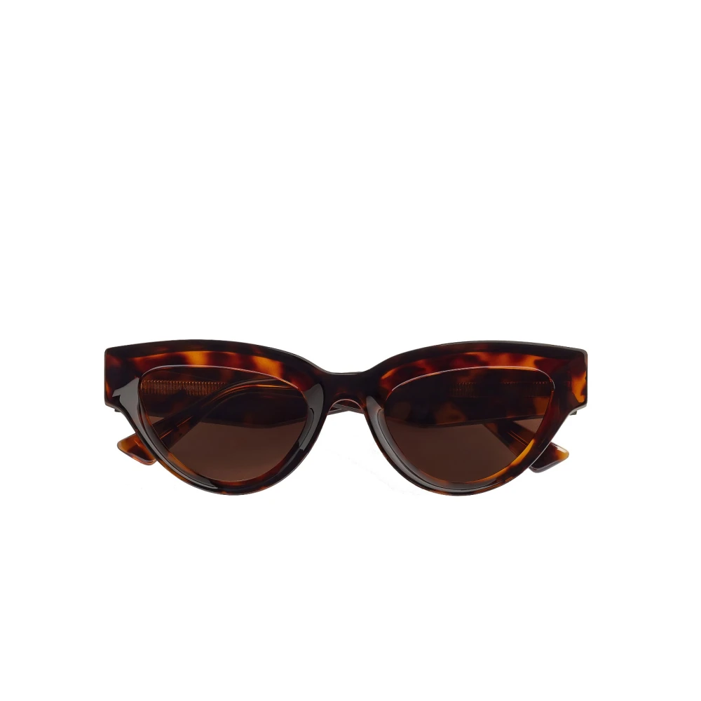 Bottega Veneta Brun sköldpadda cateye solglasögon för kvinnor Brown, Dam