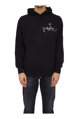 black-hoodie-sweatshirt