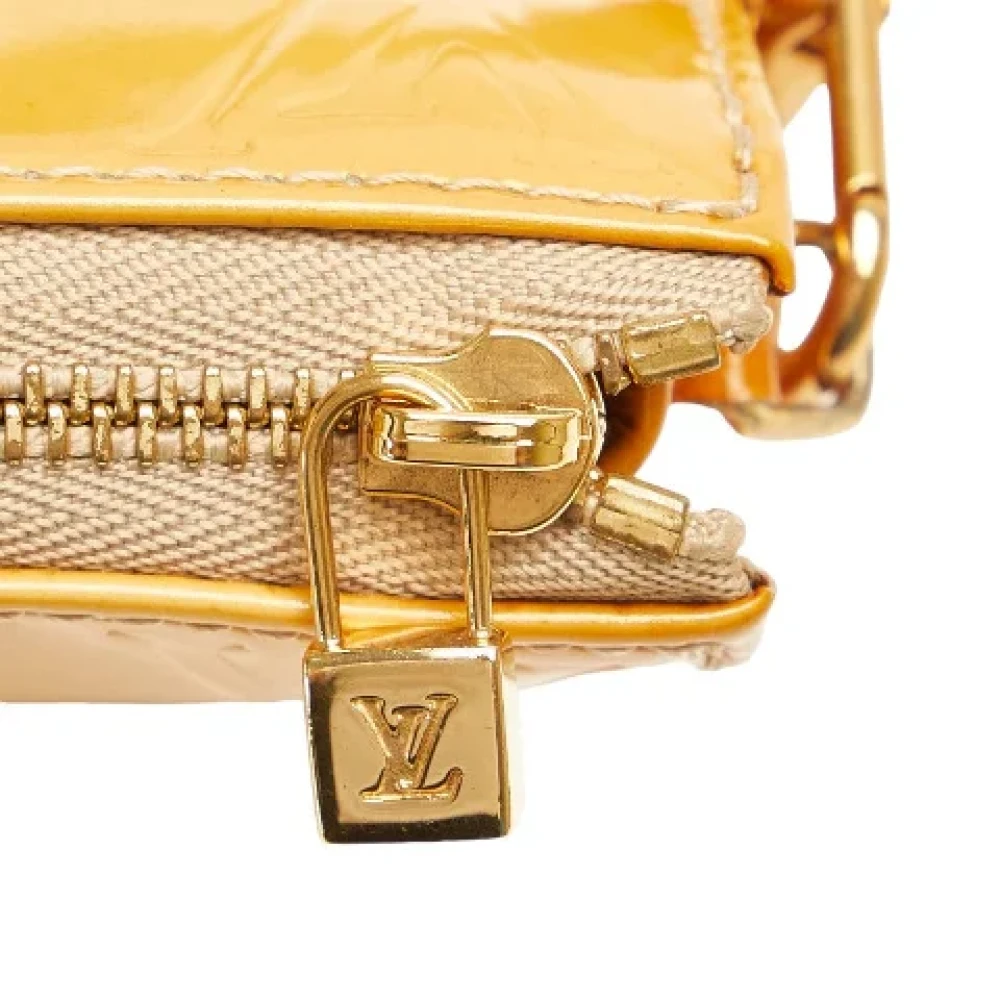 Louis Vuitton Vintage Pre-owned Leather clutches Yellow Dames