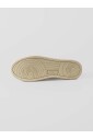 sneakers-en-cuir-blanc-avec-daim-beige