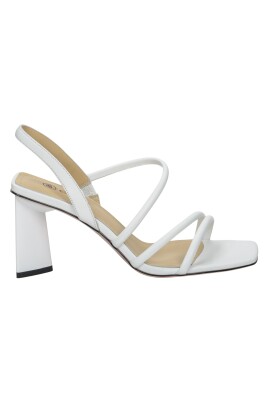 hvide-blokhael-damesandaler-med-remme
