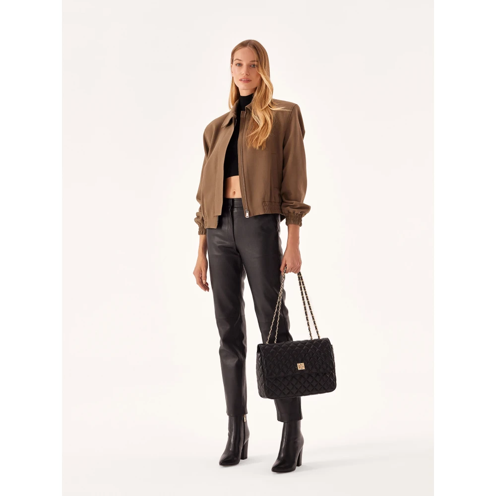 Kazar Zwarte leren schoudertas met gewatteerd patroon Black Dames