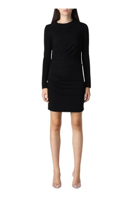 elegante-robe-mini-noire