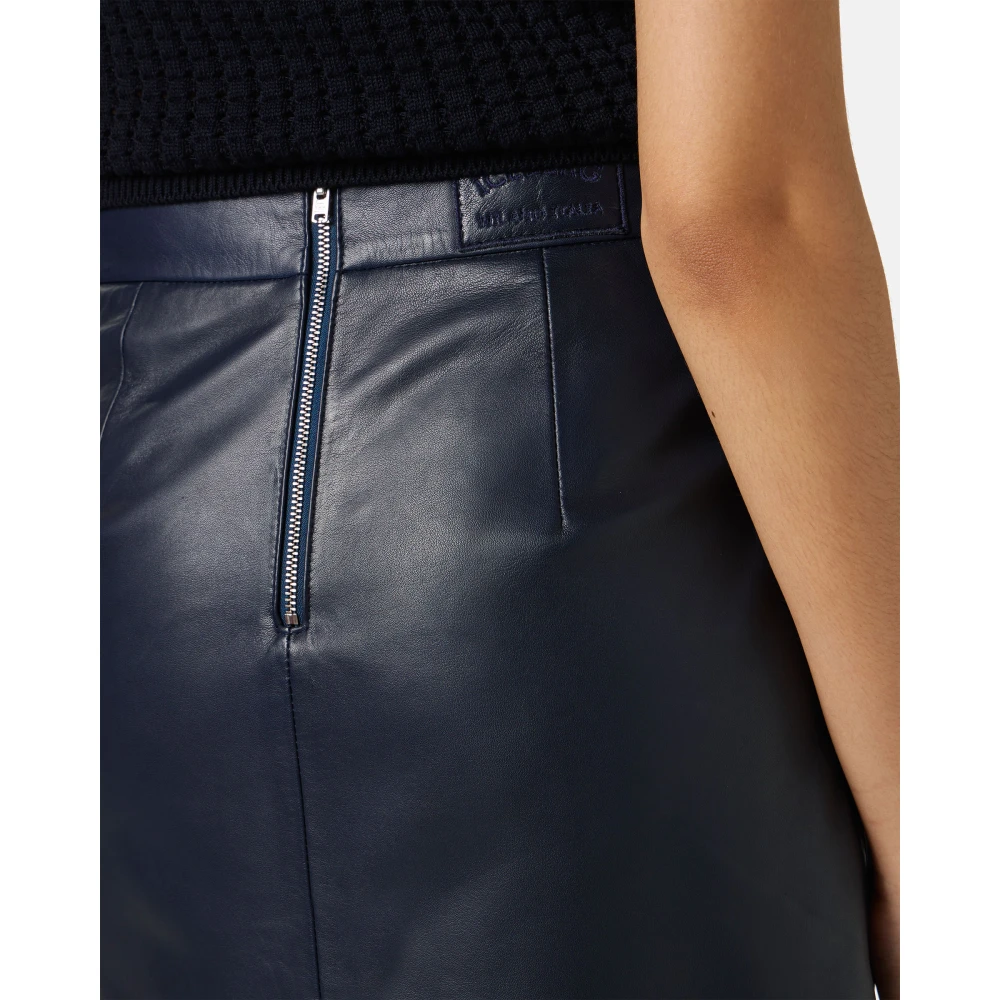 Iceberg Lange rok van blauw leer met split en geborduurd embleem Milaan Italië Blue Dames