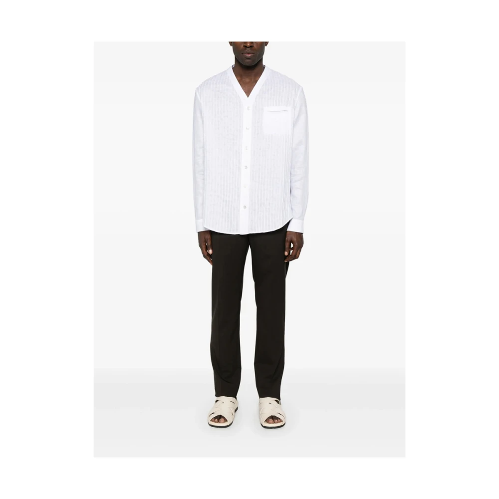 Giorgio Armani Witte V-hals Shirt met Knoopsluiting White Heren