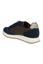 chaussures-de-sport-decontractees